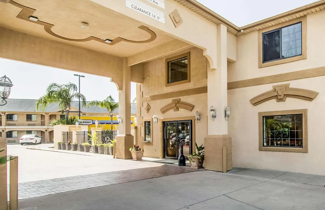 Econo Lodge Inn & Suites Corpus Christi-1