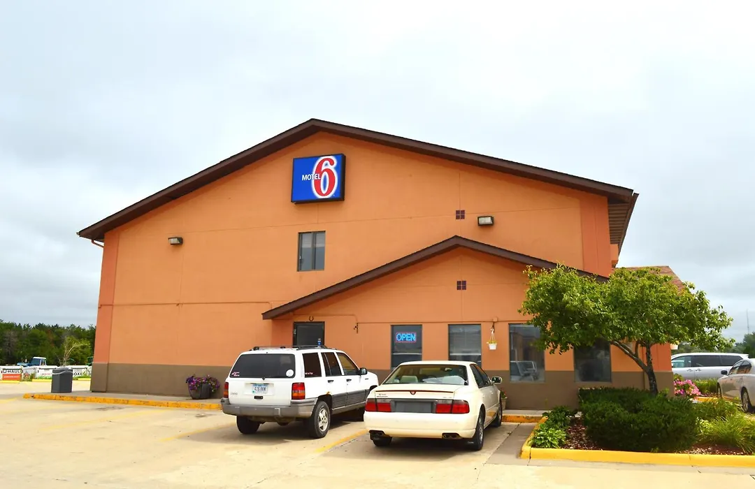 Motel 6-Marshalltown, Ia-1