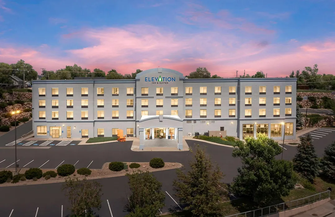 Elevation Inn & Suites, Trademark Collection By Wyndham Downtown Rapid City- Walking Distance To The Monument-1