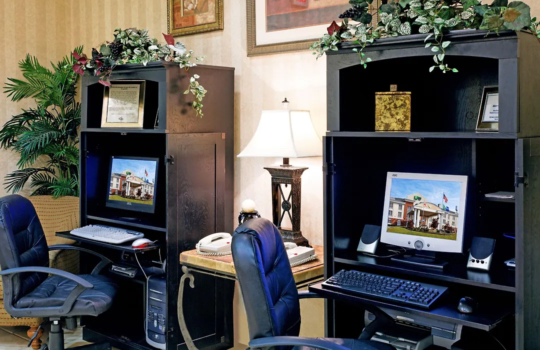 Holiday Inn Express & Suites Cullman-1