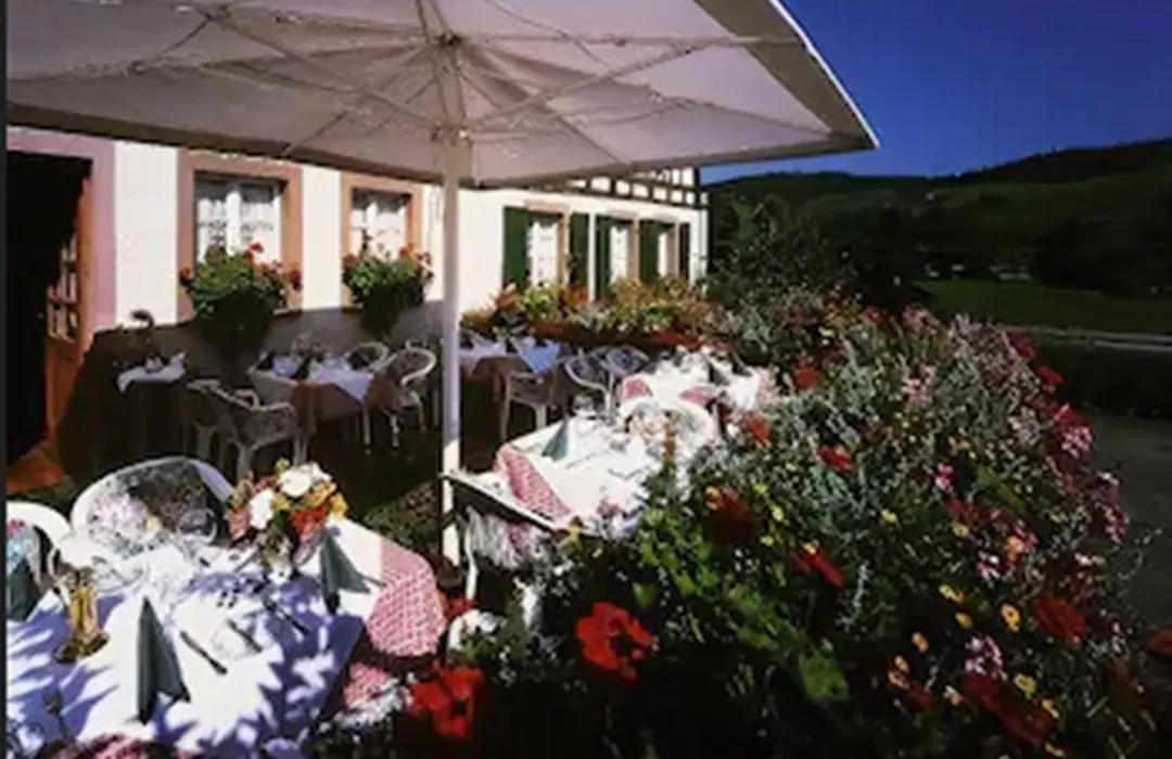 Landidyll Hotel zum Kreuz-1