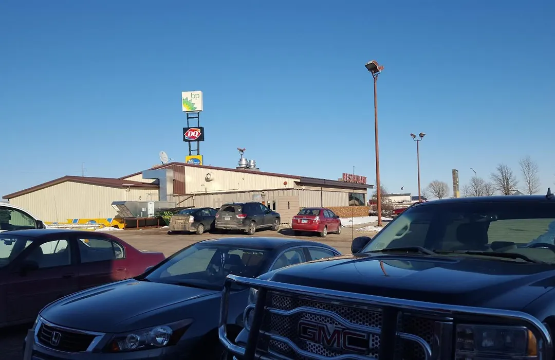 Earth Inn Motel-1