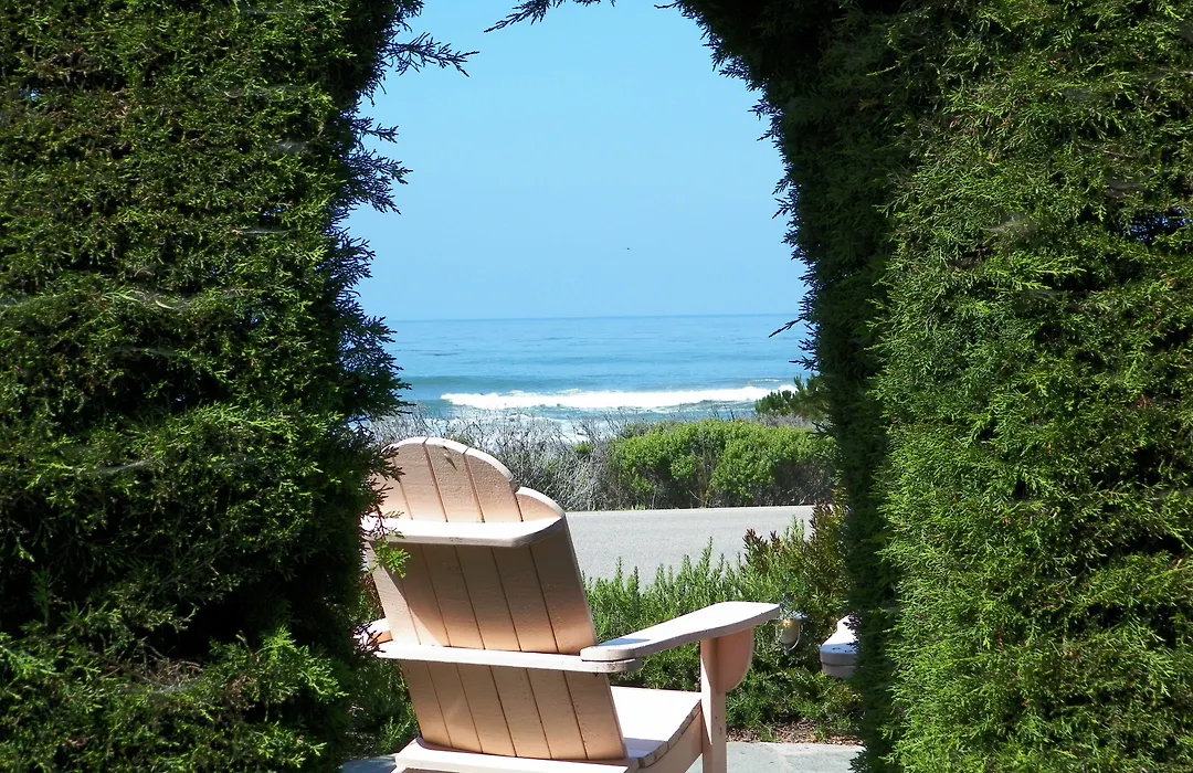 Sea Otter Inn-1