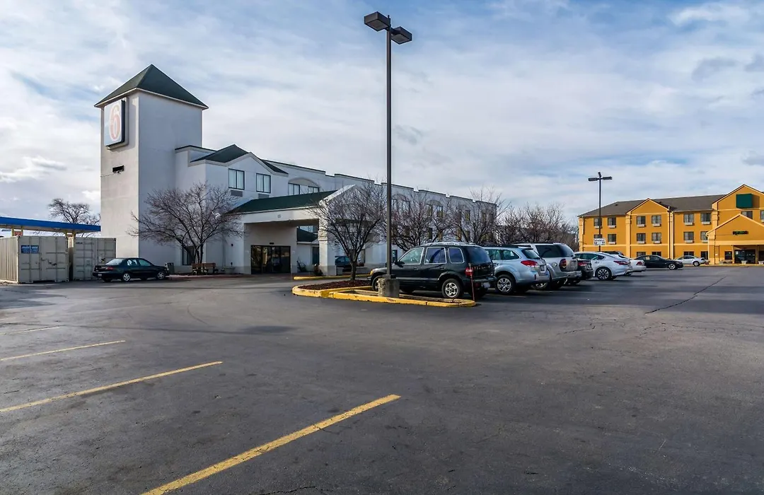 Motel 6-Harvey, Il-1