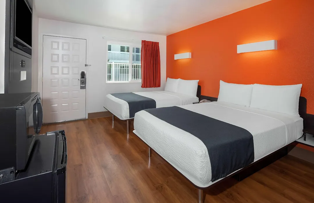 Motel 6 -Carpinteria, Ca - Santa Barbara - South-1