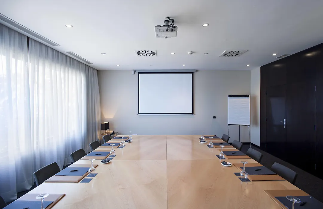 Ac Hotel Huelva By Marriott-1