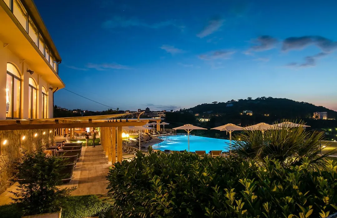 Grand Hotel Due Golfi-1