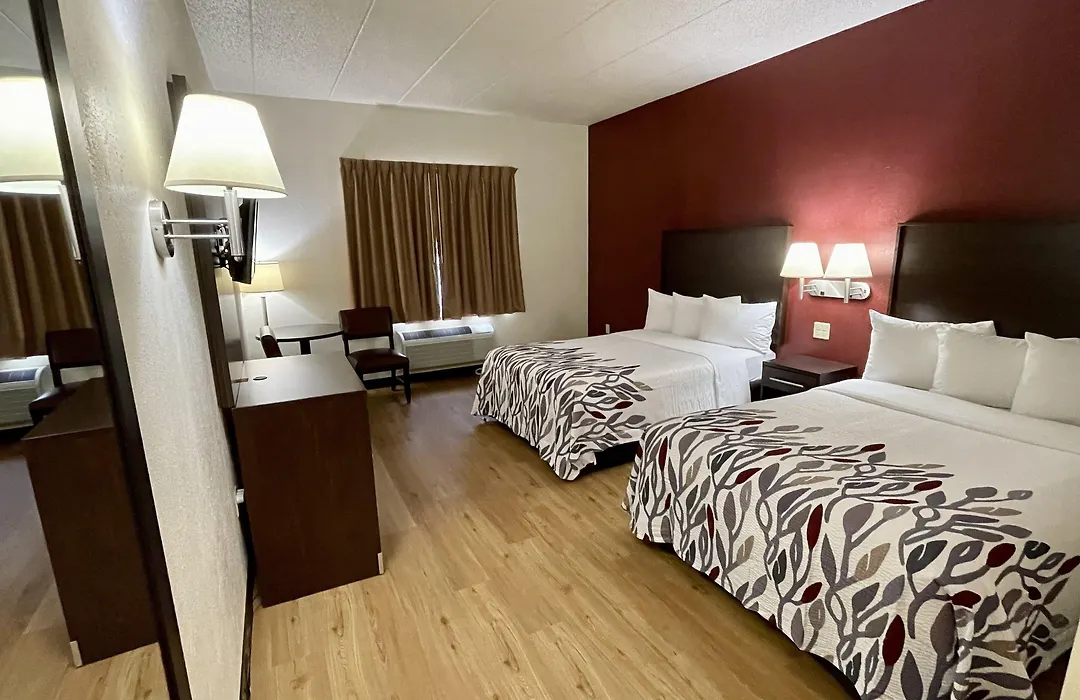 Red Roof Inn Sandusky - Milan-1