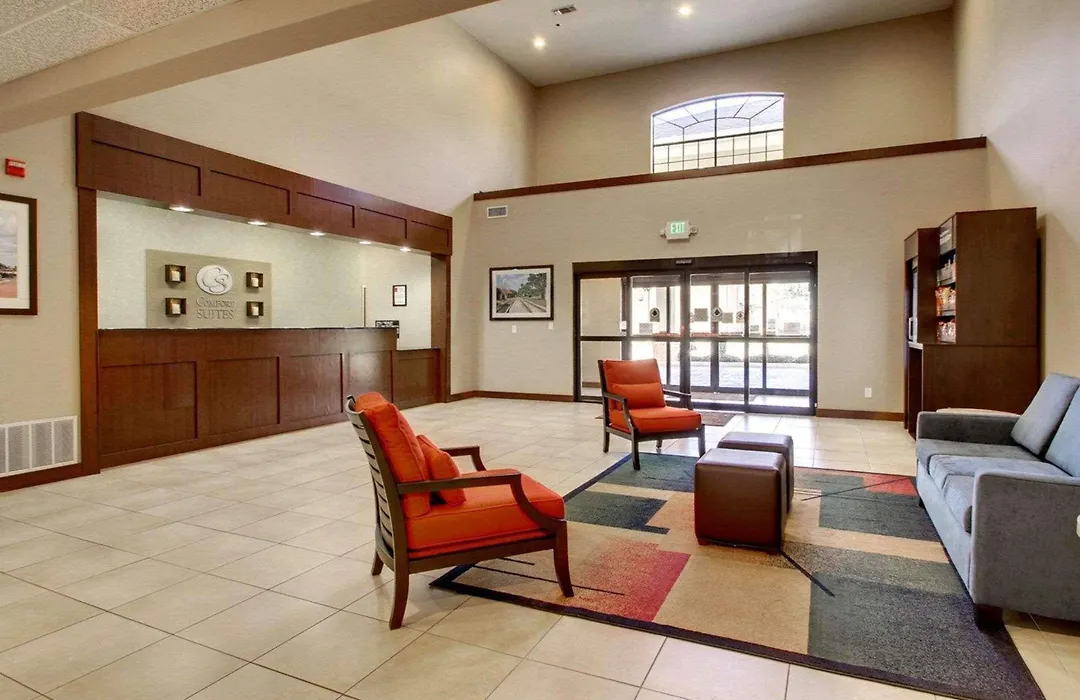 Comfort Suites Tyler South-1