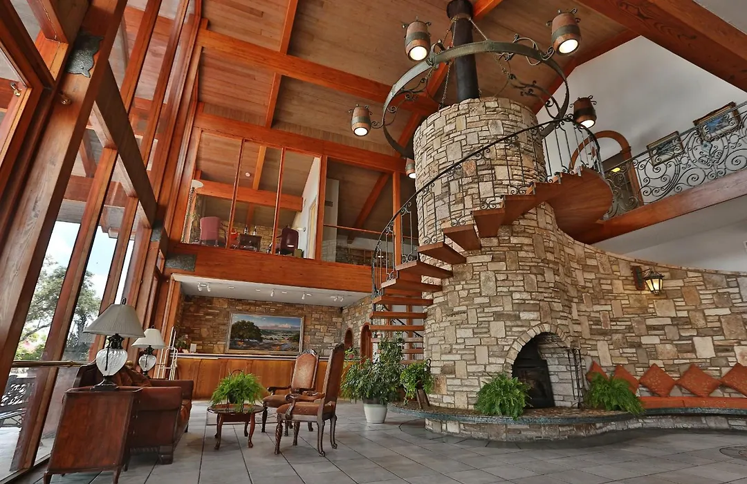 Inn Of The Hills Hotel And Conference Center-1
