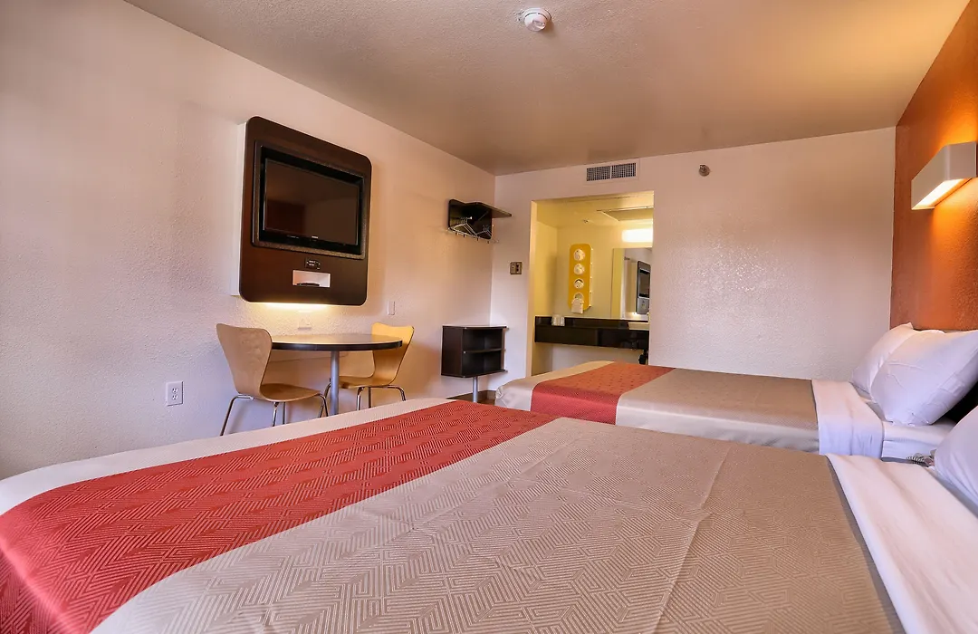 Super 8 By Wyndham Petaluma-1