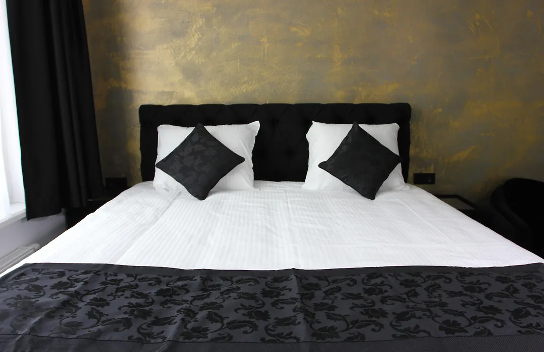 Sara'S Boutique Hotel-1