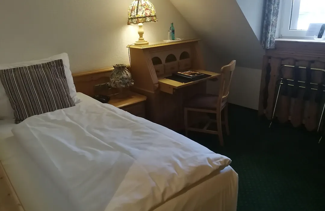 Hotel Allegro-1