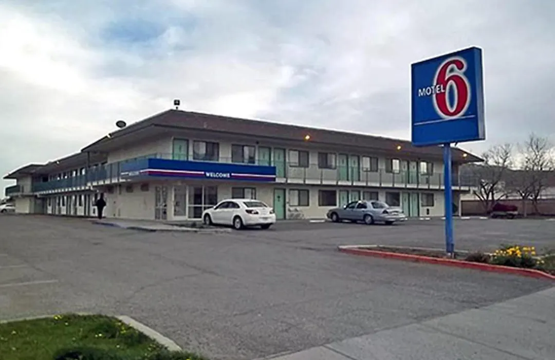Motel 6-Ely, Nv-1