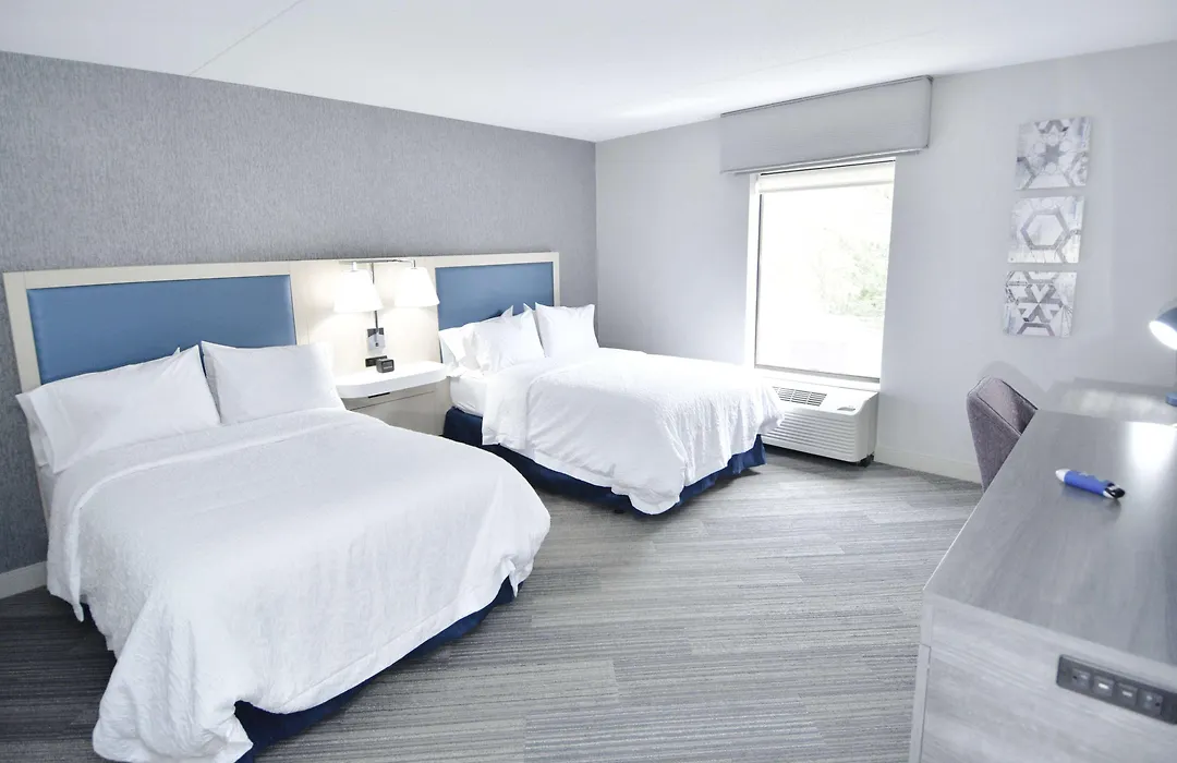 Hampton Inn Auburn-1