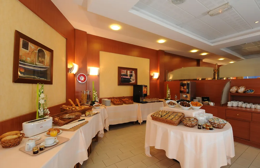 Brit Hotel du Lac-1