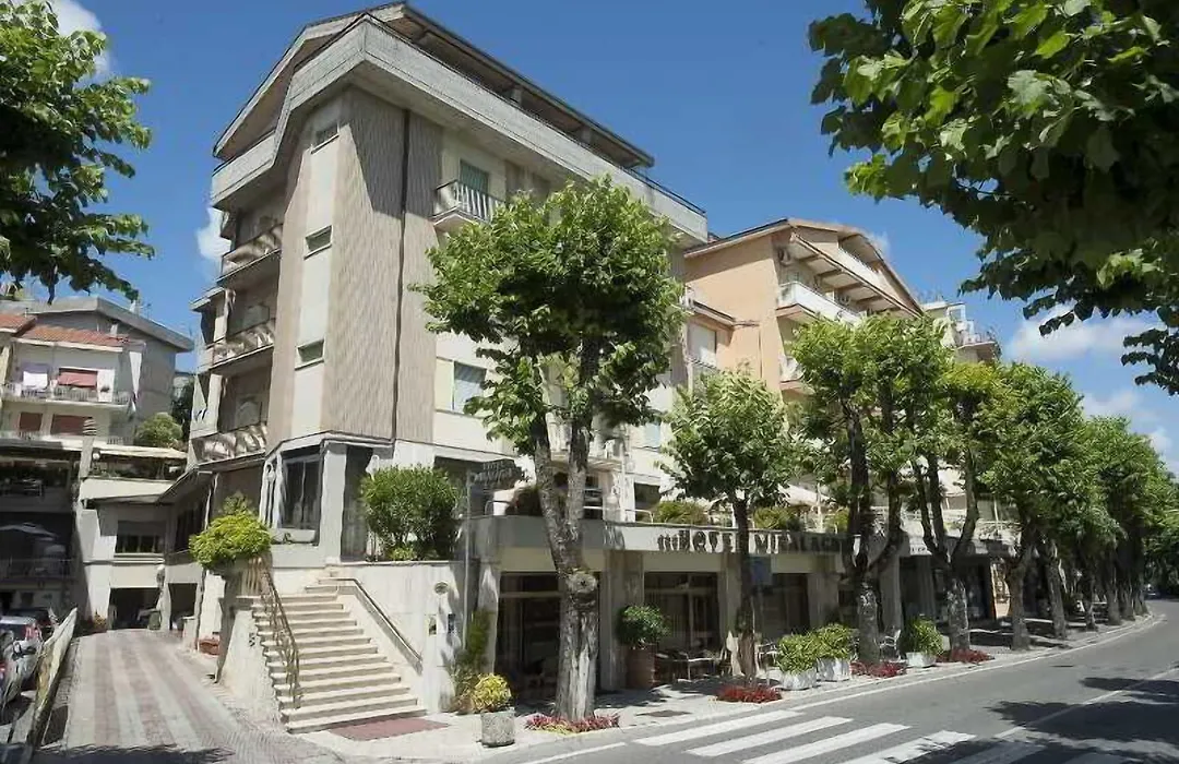 Hotel Miralaghi Family & Sport-1
