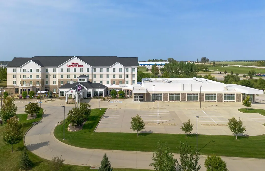 Hilton Garden Inn Cedar Falls Conference Center-1