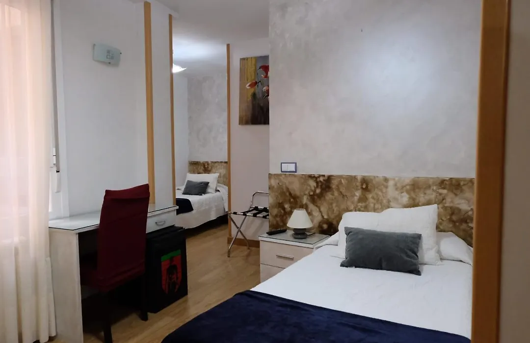 Hostal Don Rodrigo-1