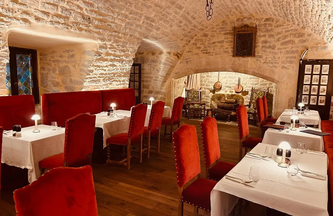 Hôtel-Restaurant Le Manoir De Montesquiou-1