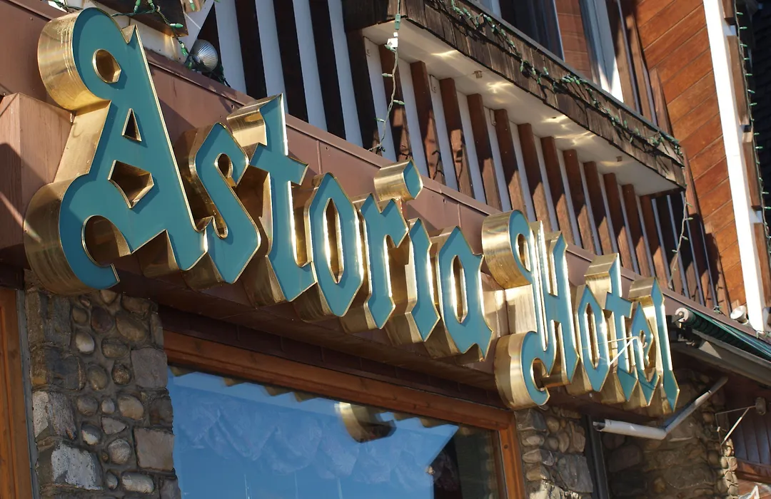 Astoria Hotel-1