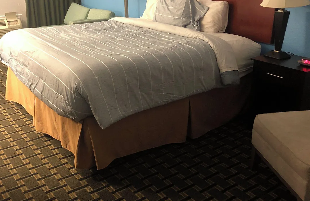 Executive Inn-1
