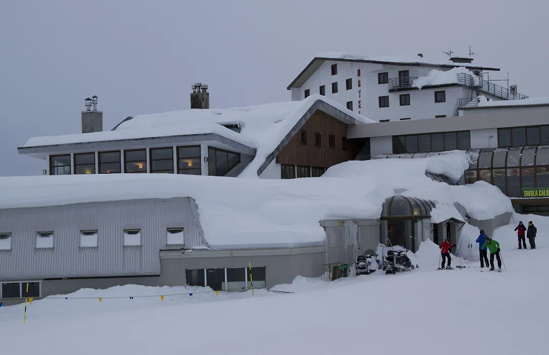 Hotel Lo Stambecco-1