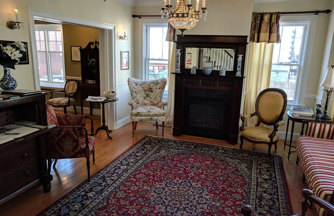 Almondy Inn Bed & Breakfast-1