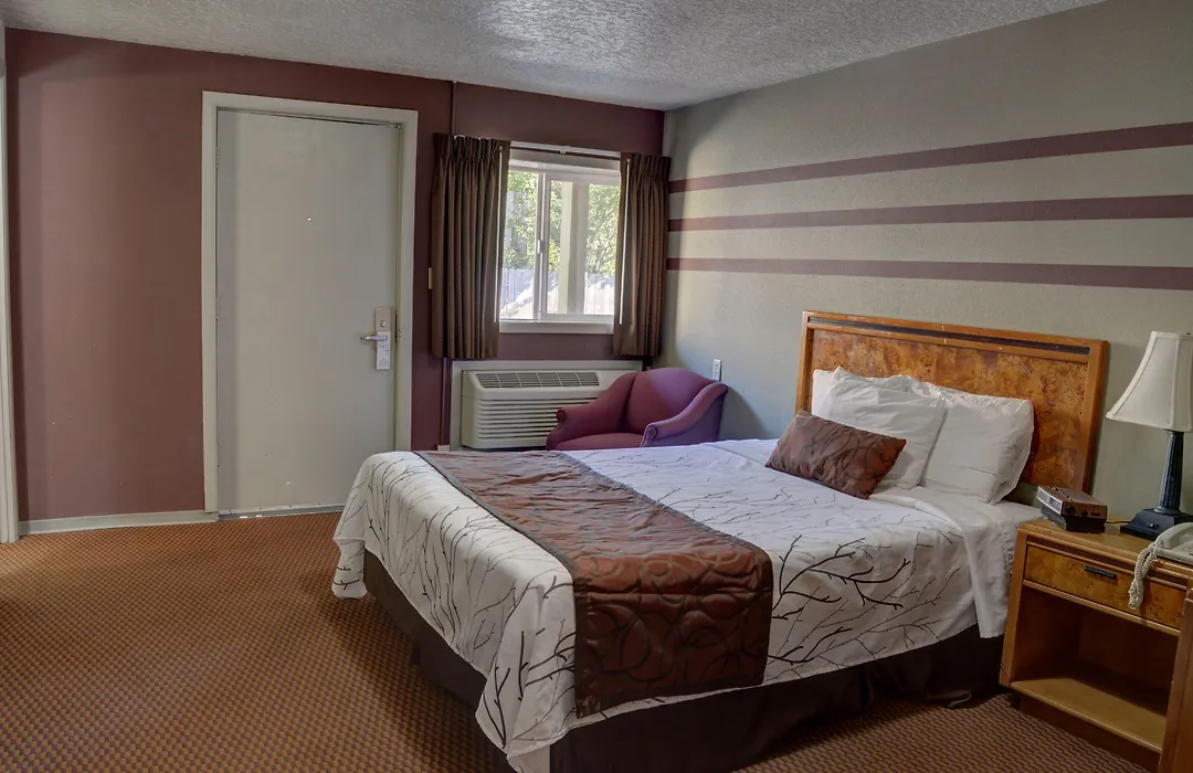Inn At Salmon Creek-1