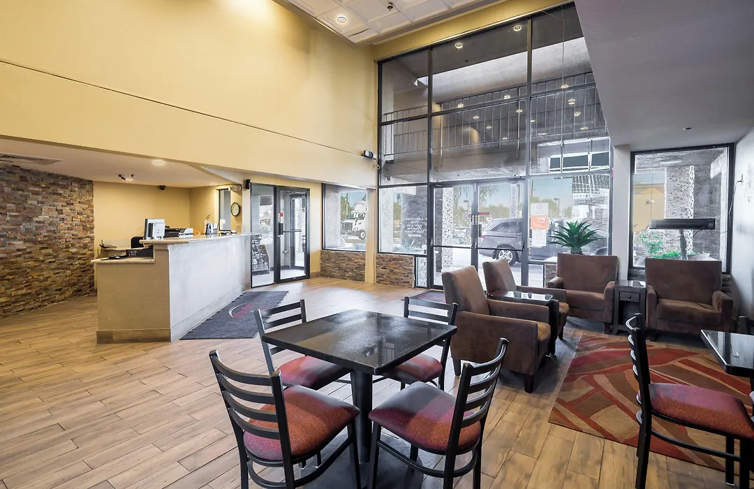 Travelers Inn - Phoenix-1