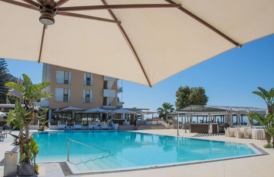 Grand Hotel Moon Valley-1