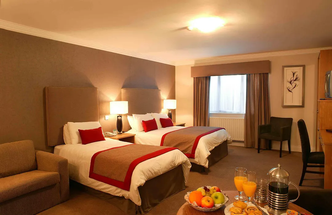 Killarney Oaks Hotel-1