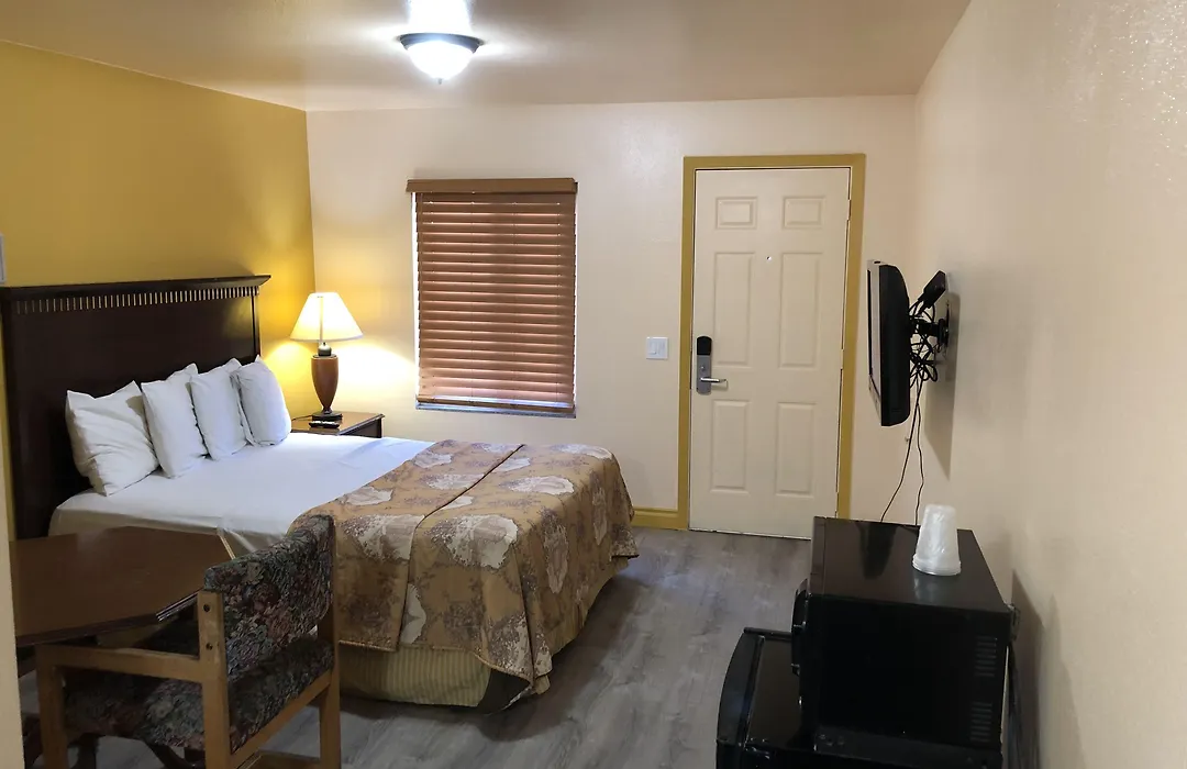 Blue Seal Inn-1