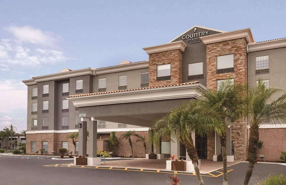 Country Inn & Suites By Radisson, Rj Stadium - Tampa Airport East-1