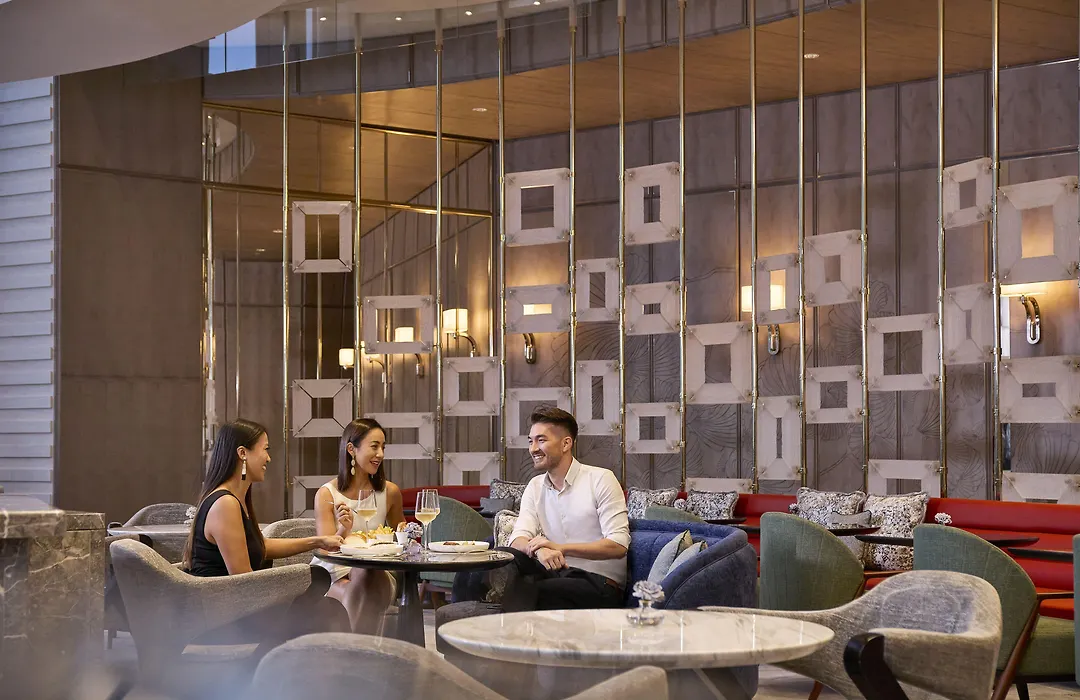 Four Seasons Hotel Hong Kong-1
