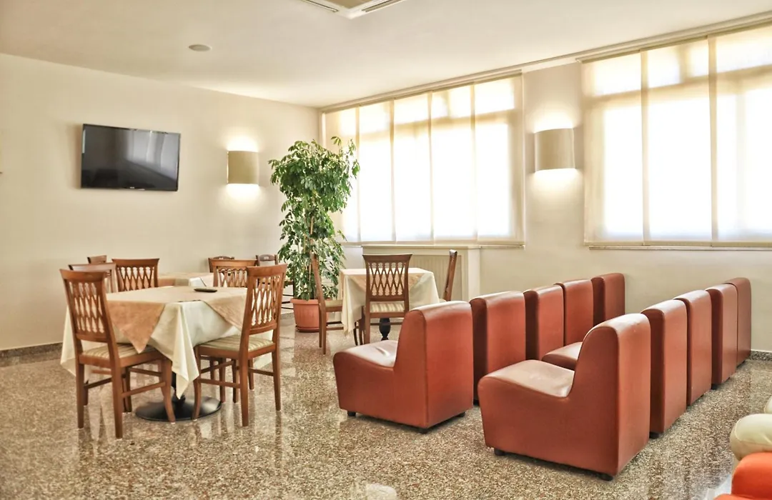 Hotel Dei Pini-1