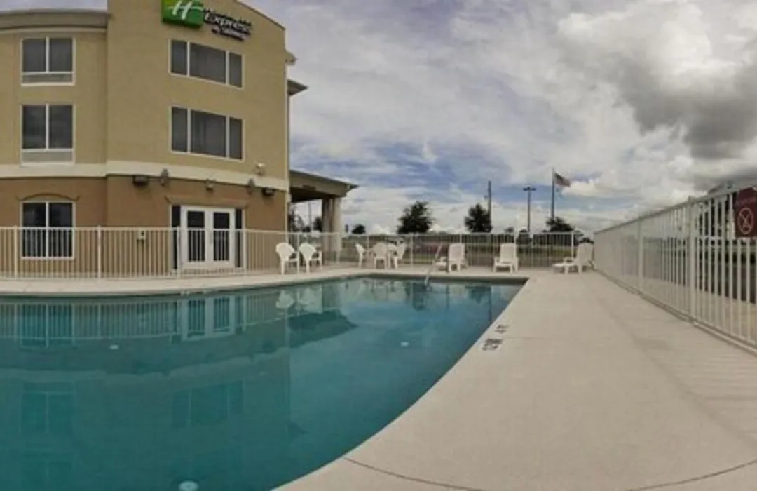 Holiday Inn Express Hotel & Suites Brooksville West, An Ihg Hotel-1