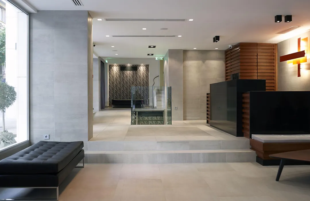 Amazon Hotel-1