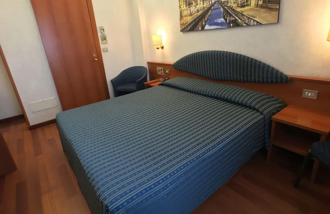 Hotel Mec-1