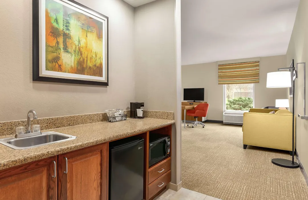 Hampton Inn Athens-1
