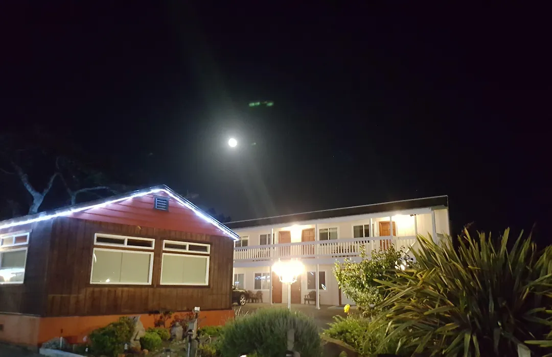 Coast Inn And Spa-1