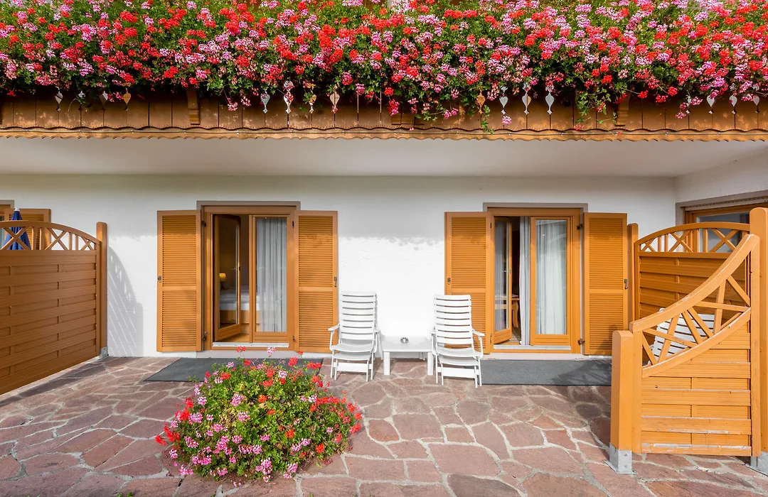 Landhotel Gabriele-1