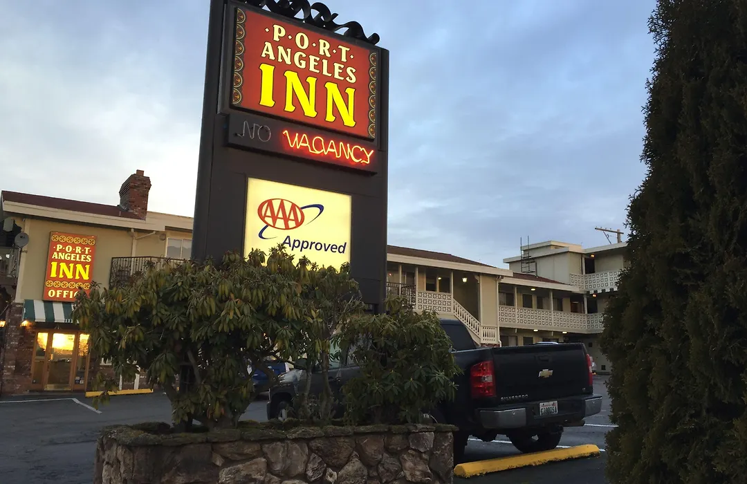 Port Angeles Inn-1