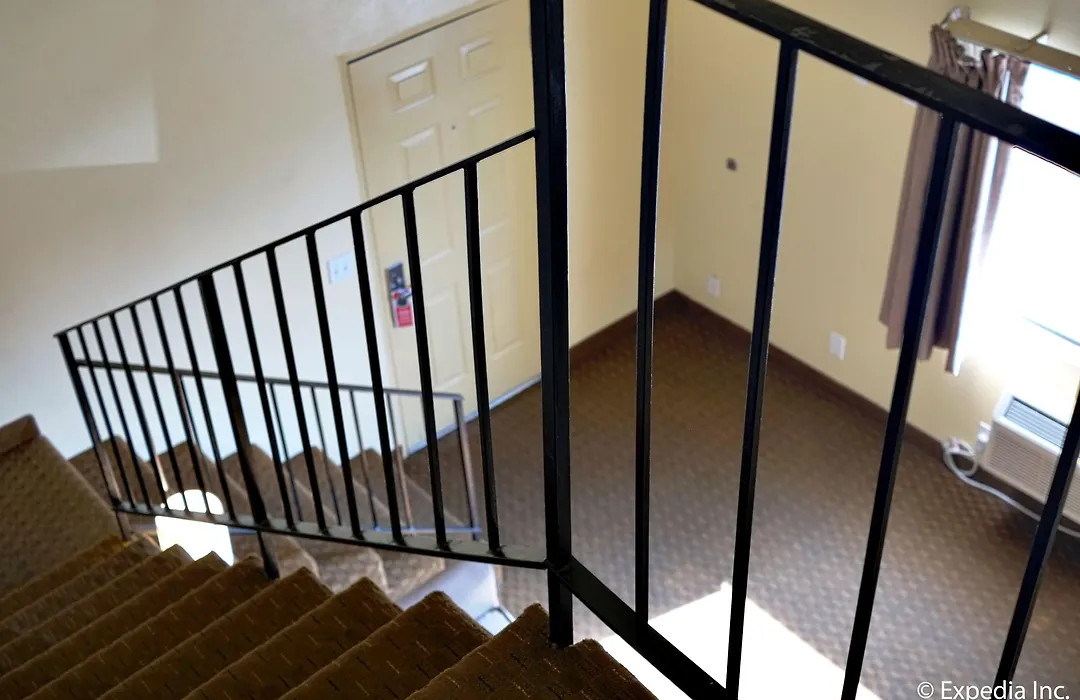Key Inn And Suites-1