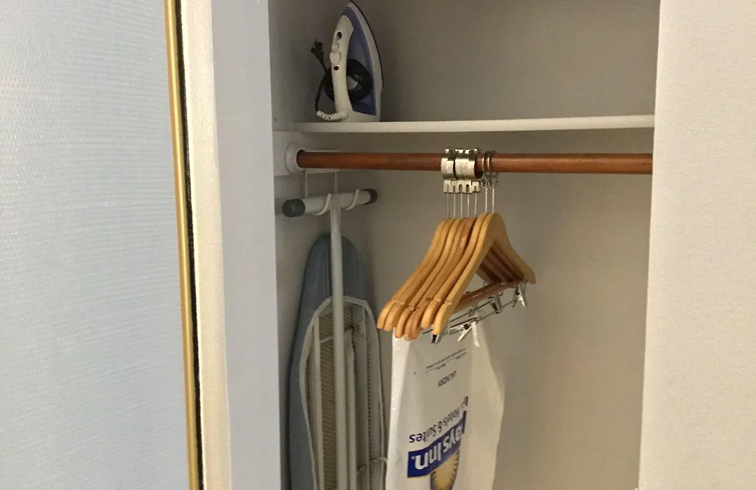 Days Inn & Suites By Wyndham Huntsville-1