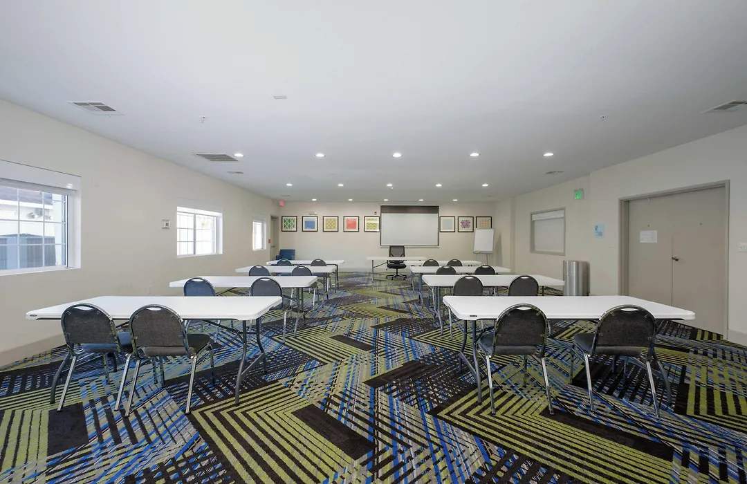 Holiday Inn Express Hotel & Suites Carlsbad By Ihg-1