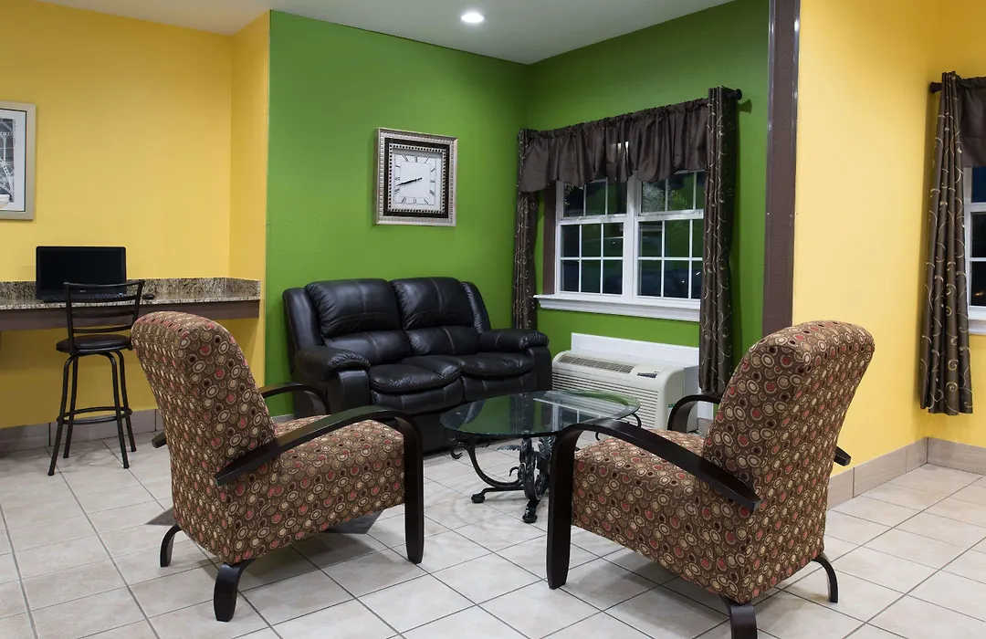 Microtel Inn By Wyndham Rogers-1