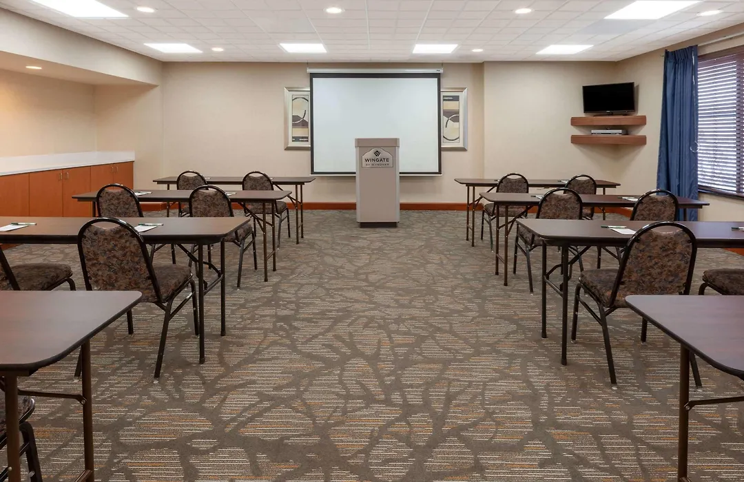 Wingate By Wyndham Erie-1