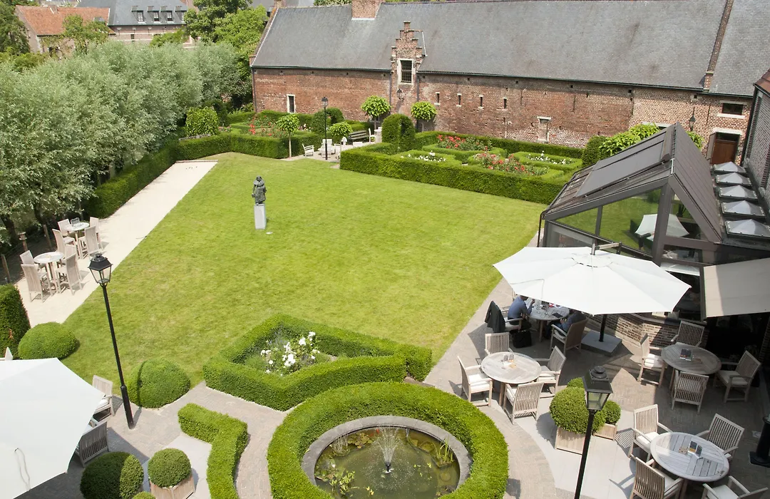 Begijnhof Hotel-1