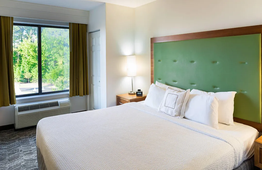 Springhill Suites Hampton-1